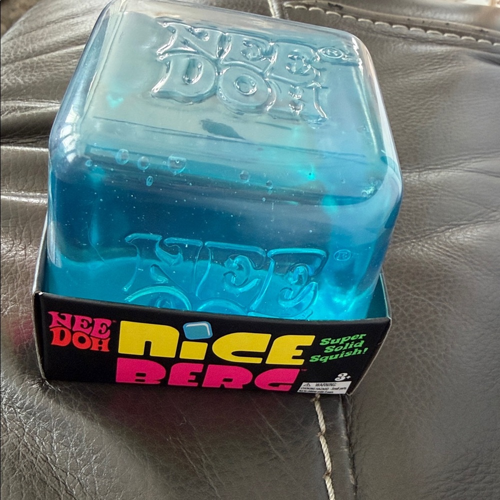 NeeDoh Nice Berg 🧊 Blue new inbox - Picture 2 of 4